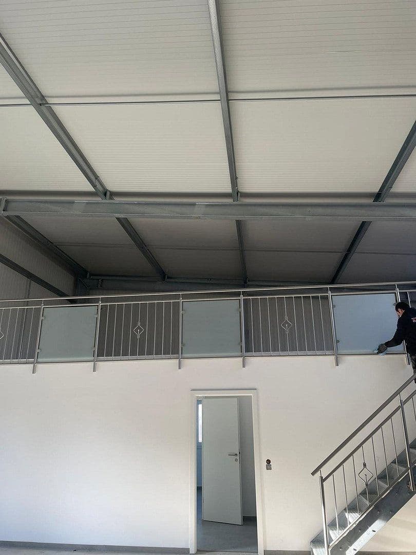 Prenájom nebytového priestoru 1.100 m², Zeilstraße 90, Buseck, Hesensko Prenájom nebytového priestoru 1.100 m², Zeilstraße 90, Buseck, Hesensko