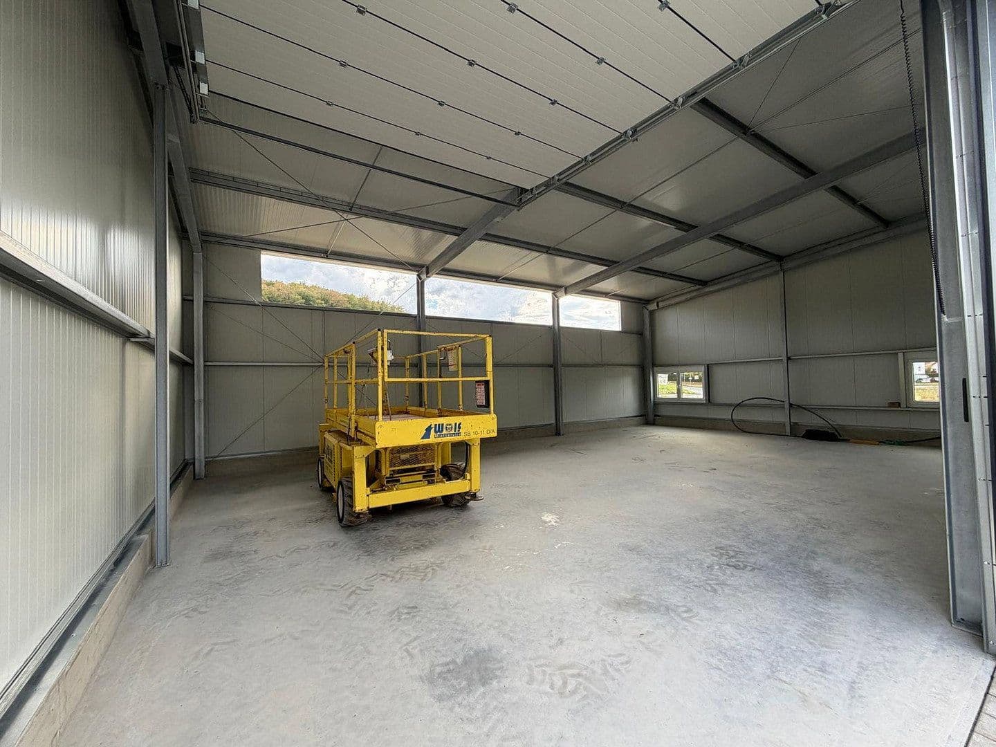 Prenájom nebytového priestoru 1.100 m², Zeilstraße 90, Buseck, Hesensko Prenájom nebytového priestoru 1.100 m², Zeilstraße 90, Buseck, Hesensko