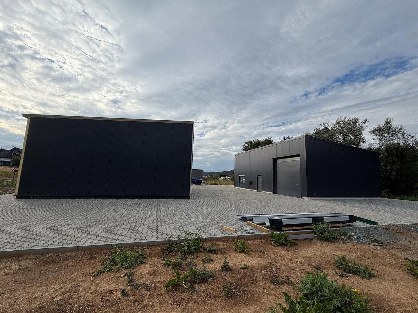 Prenájom nebytového priestoru 1.100 m², Zeilstraße 90, Buseck, Hesensko Prenájom nebytového priestoru 1.100 m², Zeilstraße 90, Buseck, Hesensko