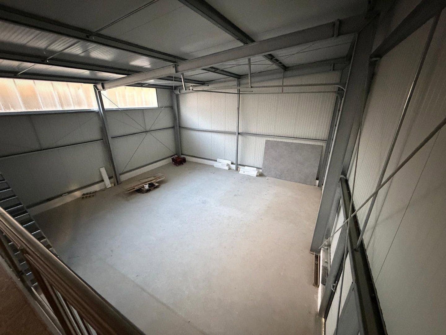 Prenájom nebytového priestoru 1.100 m², Zeilstraße 90, Buseck, Hesensko Prenájom nebytového priestoru 1.100 m², Zeilstraße 90, Buseck, Hesensko