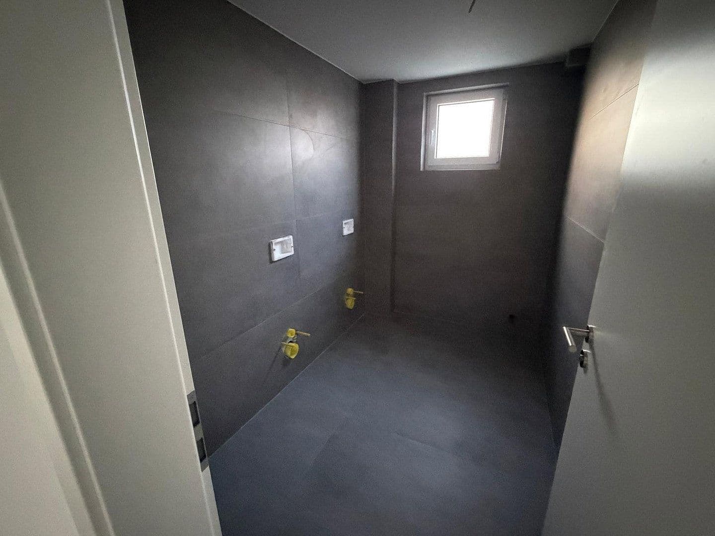Prenájom nebytového priestoru 1.100 m², Zeilstraße 90, Buseck, Hesensko Prenájom nebytového priestoru 1.100 m², Zeilstraße 90, Buseck, Hesensko