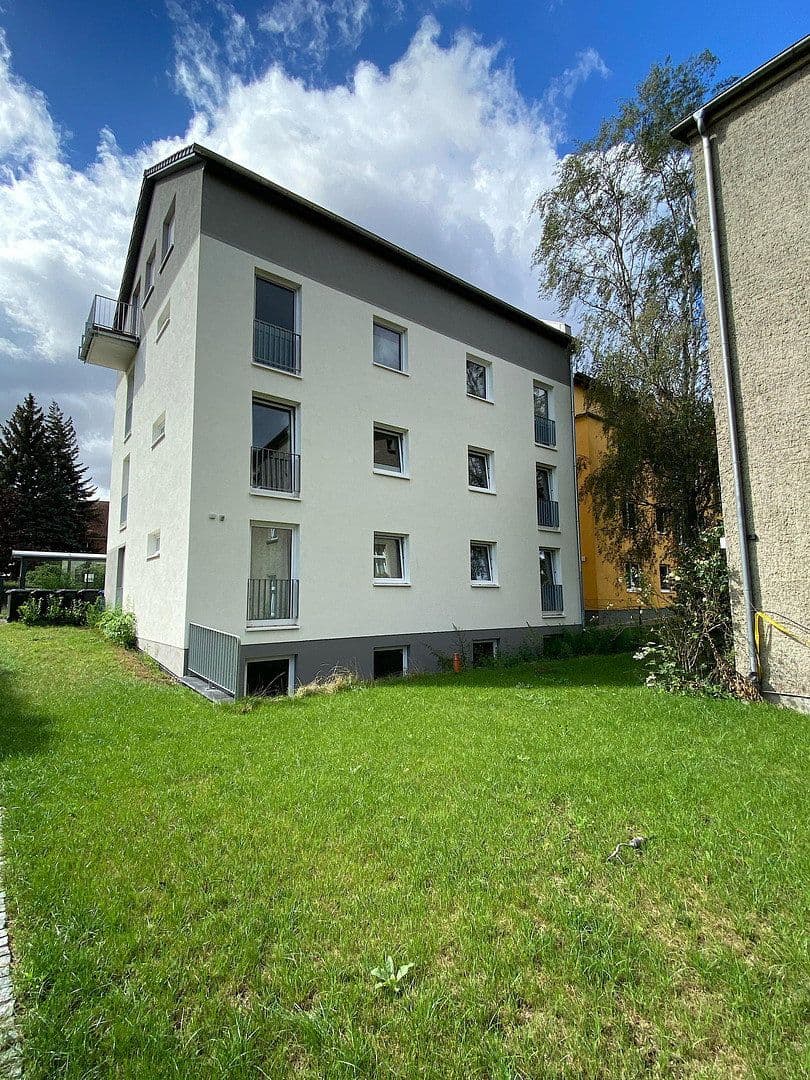 Prenájom bytu 3-izbový 55 m², Grünauer Str. 40, Berlin, Berlín Prenájom bytu 3-izbový 55 m², Grünauer Str. 40, Berlin, Berlín