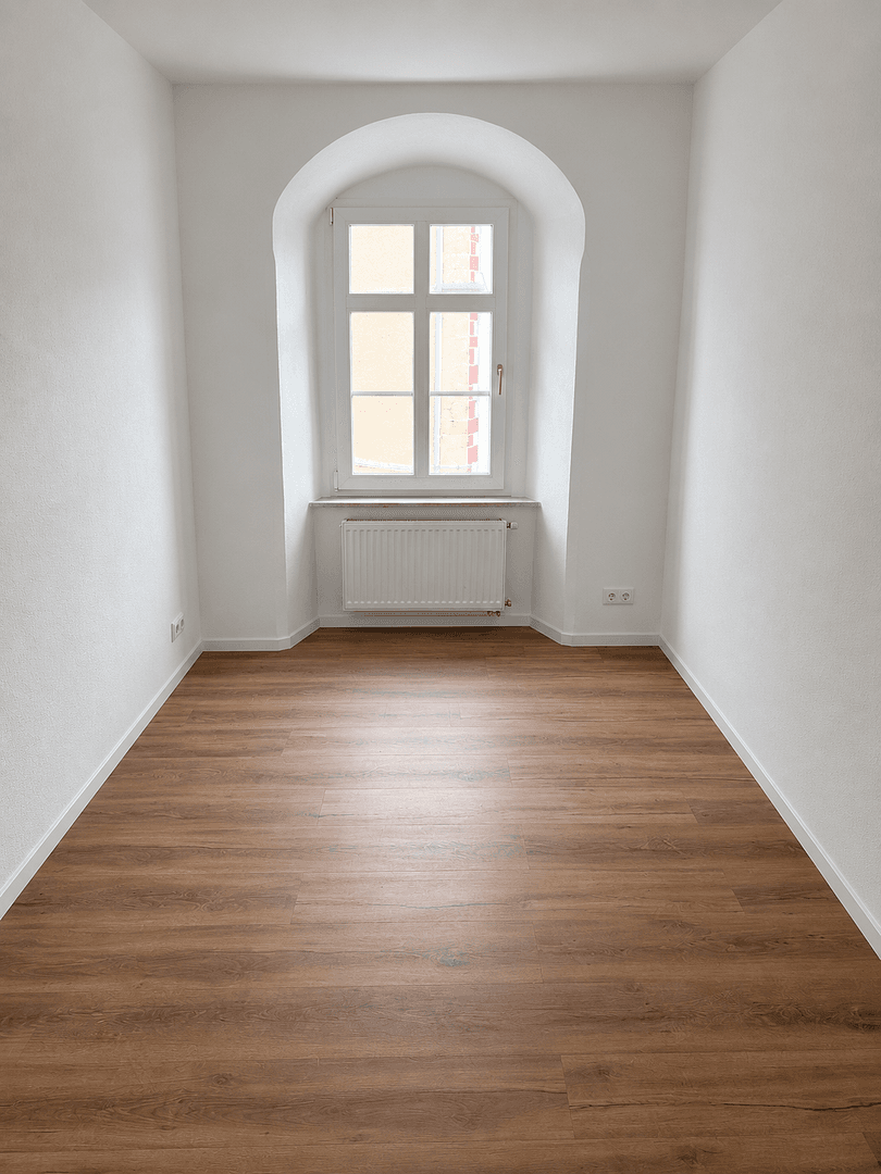 Prenájom bytu 4-izbový 93 m², Petersstraße 3, Weida, Durínsko Prenájom bytu 4-izbový 93 m², Petersstraße 3, Weida, Durínsko