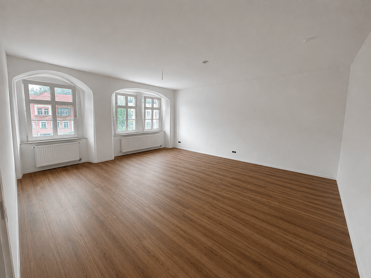 Prenájom bytu 4-izbový 93 m², Petersstraße 3, Weida, Durínsko Prenájom bytu 4-izbový 93 m², Petersstraße 3, Weida, Durínsko