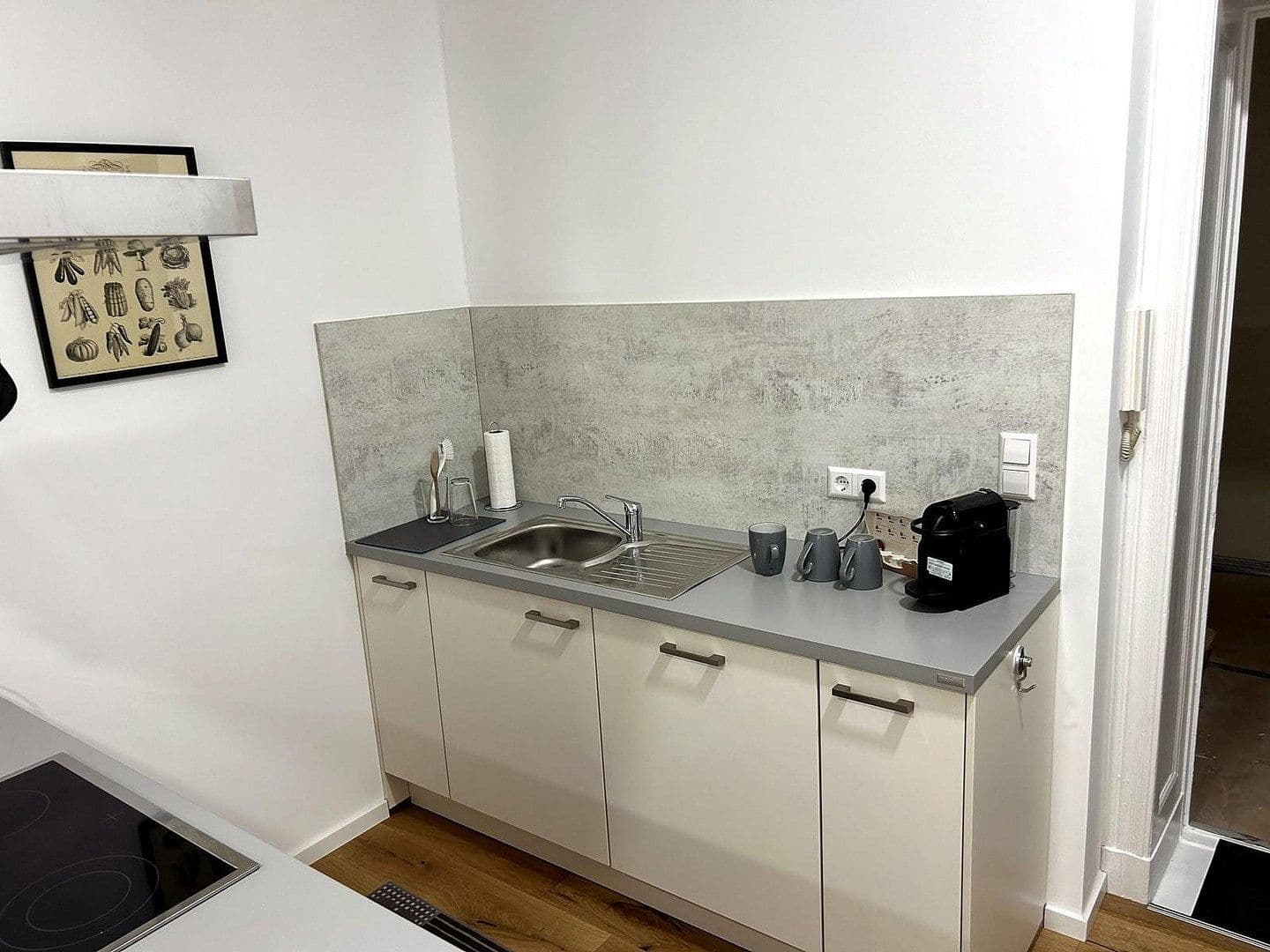 Prenájom bytu 1-izbový 42 m², Berlin, Berlín Prenájom bytu 1-izbový 42 m², Berlin, Berlín