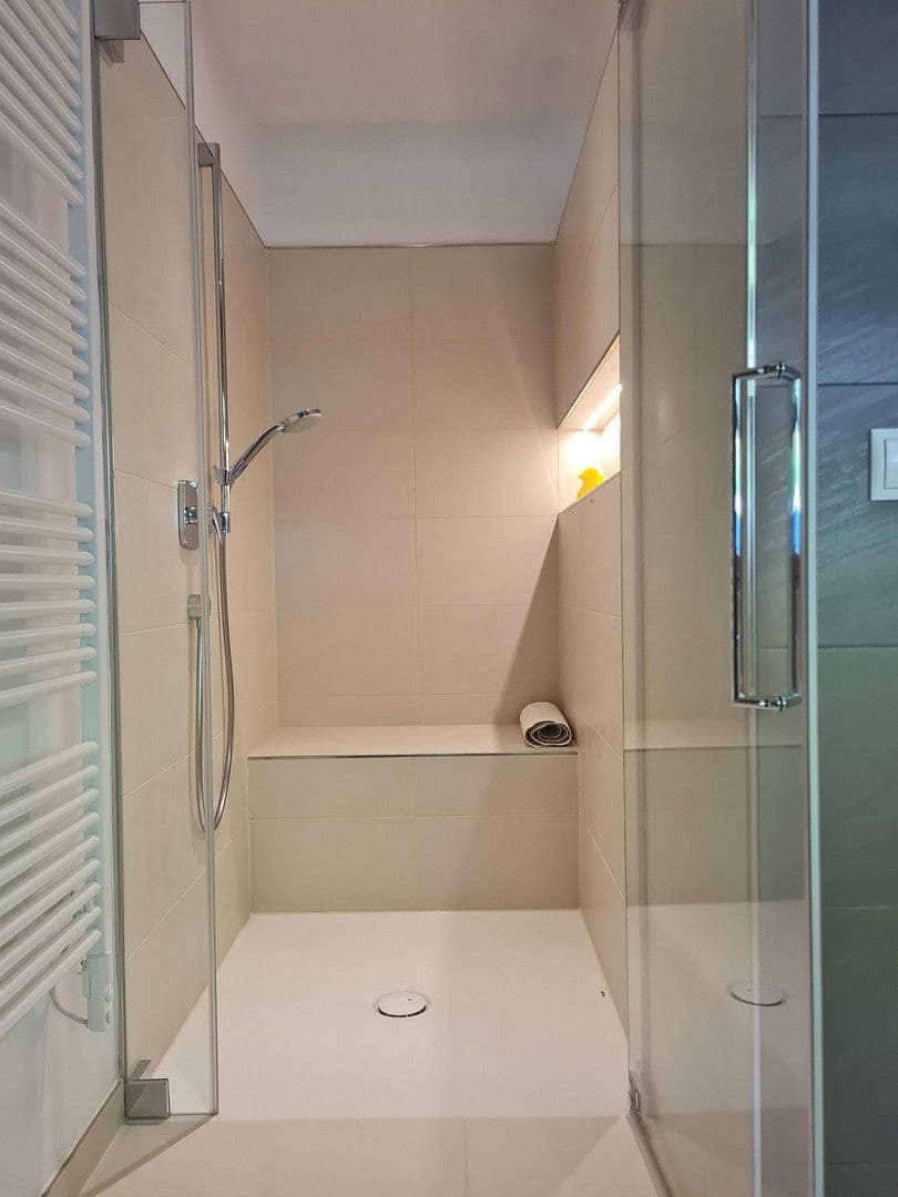 Predaj domu 241 m², pozemok 946 m², Schneizlreuth, Bavorsko Predaj domu 241 m², pozemok 946 m², Schneizlreuth, Bavorsko