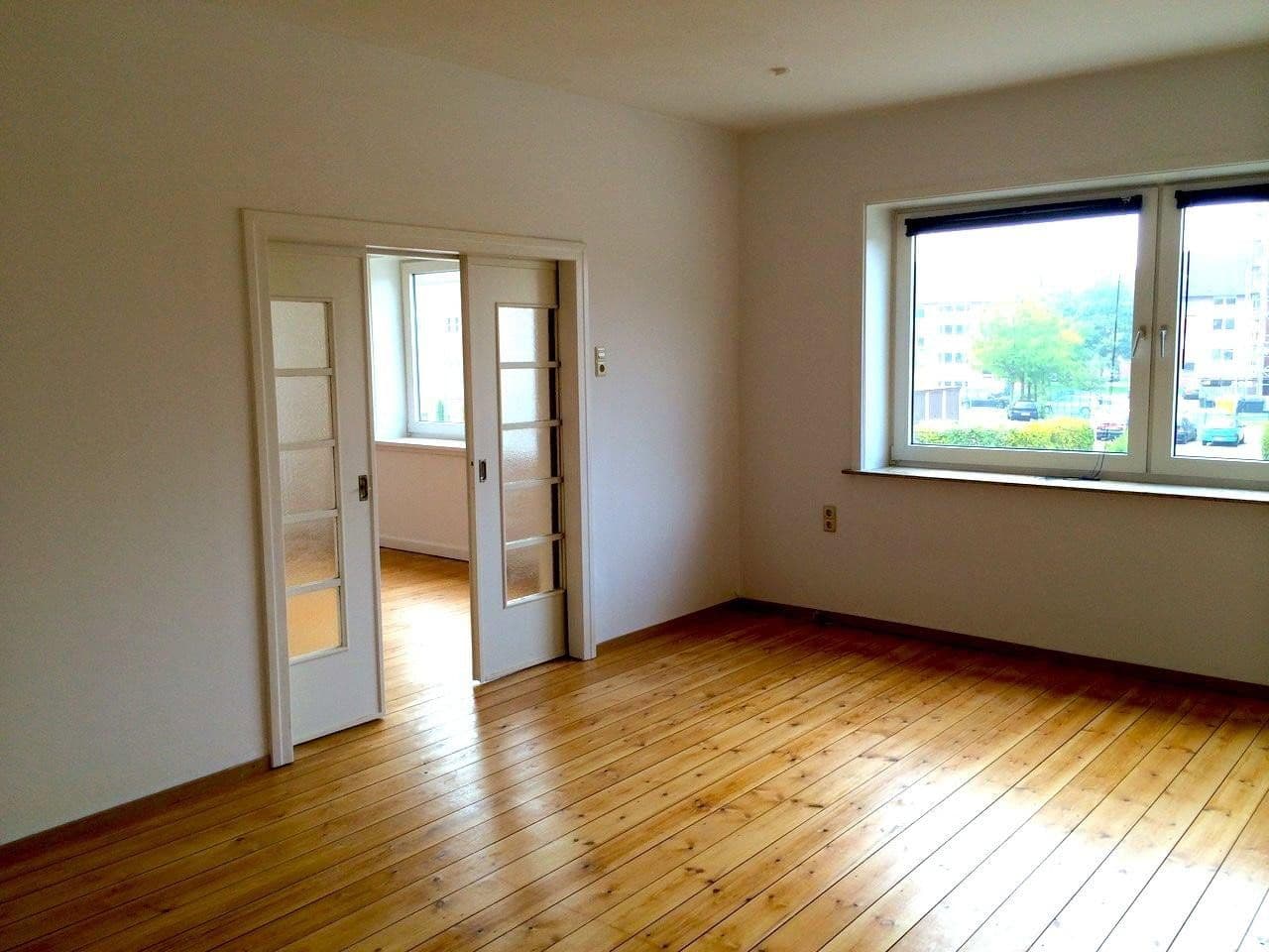 Prenájom bytu 4-izbový 104 m², Mürwiker Strasse 192, Flensburg, Šlezvicko-Holštajnsko Prenájom bytu 4-izbový 104 m², Mürwiker Strasse 192, Flensburg, Šlezvicko-Holštajnsko