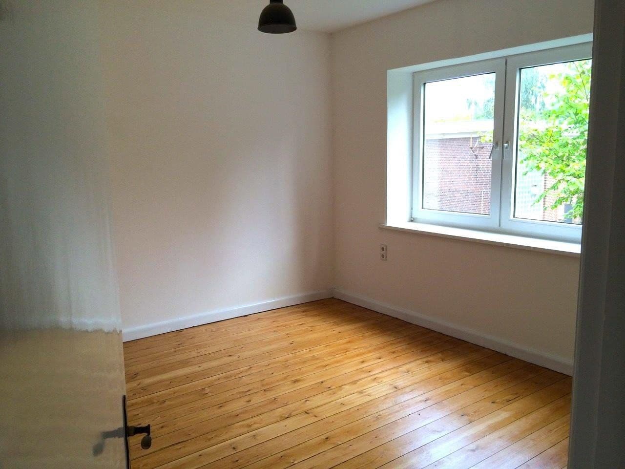Prenájom bytu 4-izbový 104 m², Mürwiker Strasse 192, Flensburg, Šlezvicko-Holštajnsko Prenájom bytu 4-izbový 104 m², Mürwiker Strasse 192, Flensburg, Šlezvicko-Holštajnsko