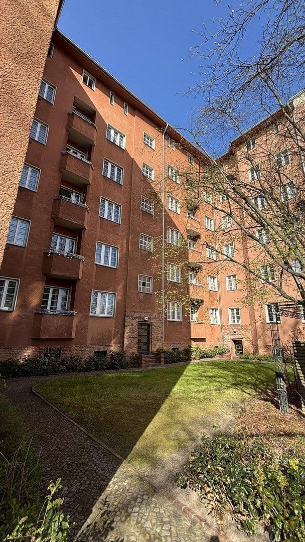 Predaj bytu 2-izbový 45 m², Berlin - Schöneberg, Berlín Predaj bytu 2-izbový 45 m², Berlin - Schöneberg, Berlín