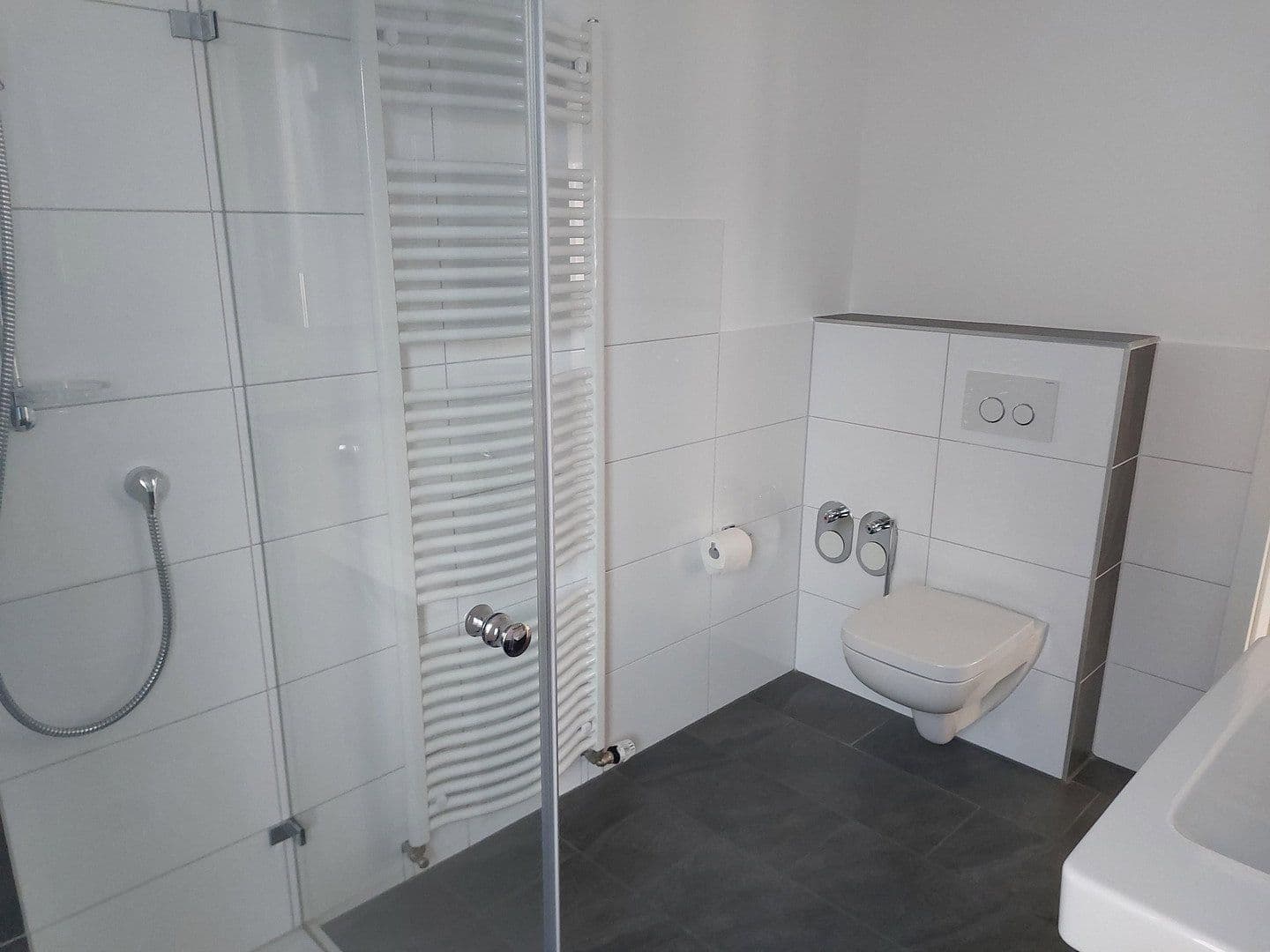 Prenájom bytu 3-izbový 140 m², Keimstr. 17, Langen, Hesensko Prenájom bytu 3-izbový 140 m², Keimstr. 17, Langen, Hesensko