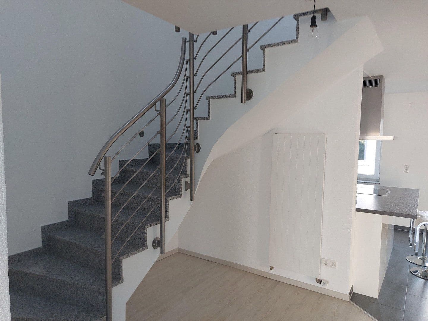 Prenájom bytu 3-izbový 140 m², Keimstr. 17, Langen, Hesensko Prenájom bytu 3-izbový 140 m², Keimstr. 17, Langen, Hesensko
