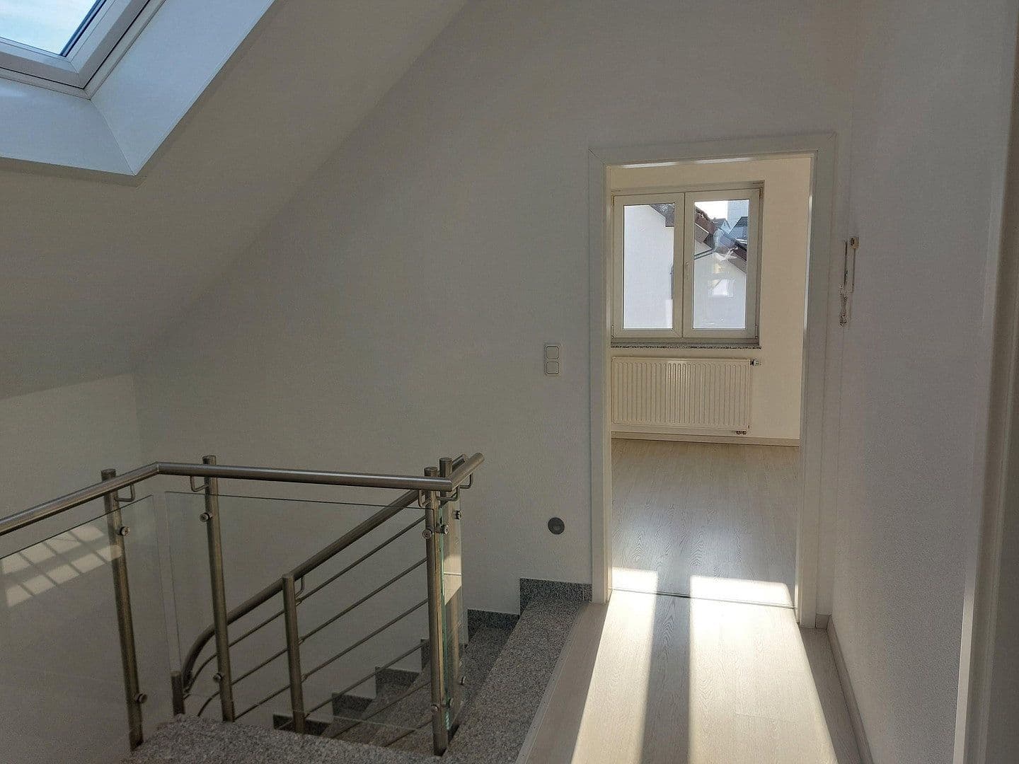 Prenájom bytu 3-izbový 140 m², Keimstr. 17, Langen, Hesensko Prenájom bytu 3-izbový 140 m², Keimstr. 17, Langen, Hesensko