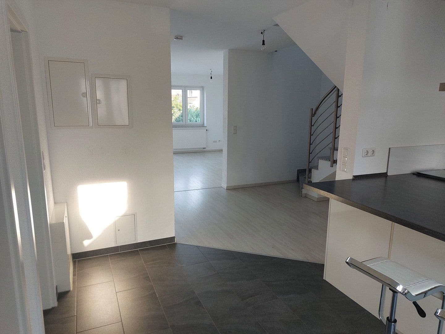 Prenájom bytu 3-izbový 140 m², Keimstr. 17, Langen, Hesensko Prenájom bytu 3-izbový 140 m², Keimstr. 17, Langen, Hesensko