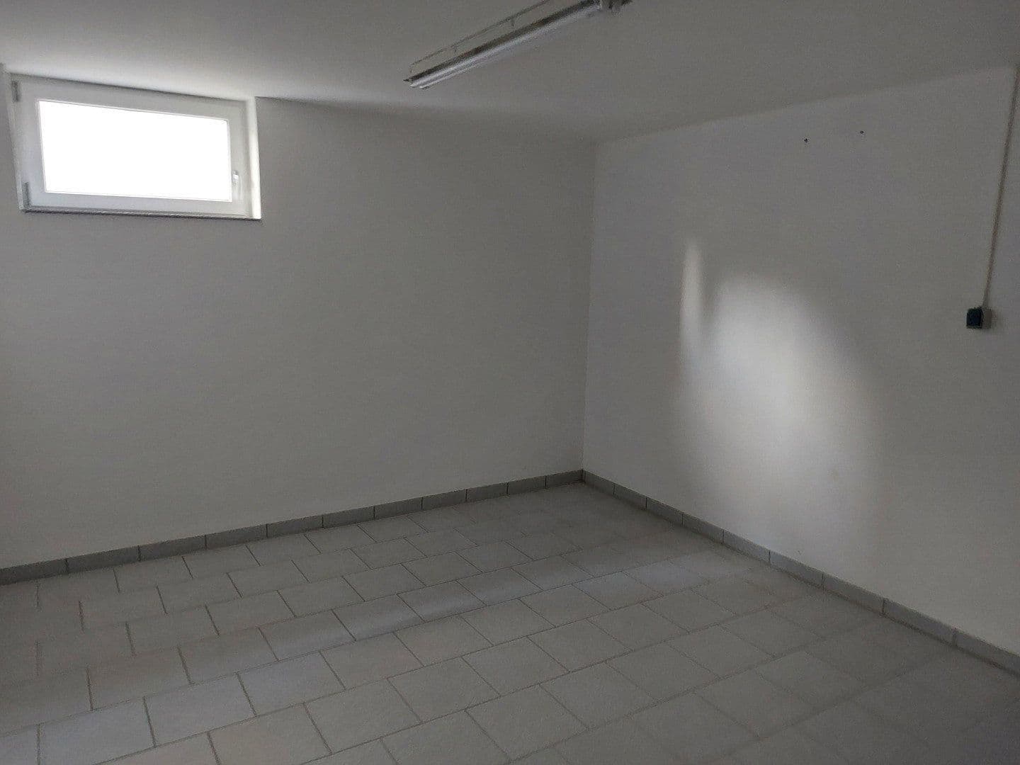 Prenájom bytu 3-izbový 140 m², Keimstr. 17, Langen, Hesensko Prenájom bytu 3-izbový 140 m², Keimstr. 17, Langen, Hesensko