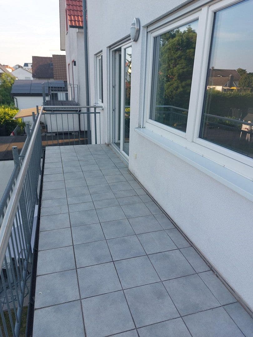 Prenájom bytu 3-izbový 140 m², Keimstr. 17, Langen, Hesensko Prenájom bytu 3-izbový 140 m², Keimstr. 17, Langen, Hesensko