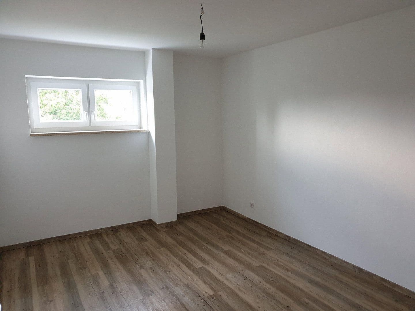 Prenájom bytu 2-izbový 60 m², Ingolstadt, Bavorsko Prenájom bytu 2-izbový 60 m², Ingolstadt, Bavorsko