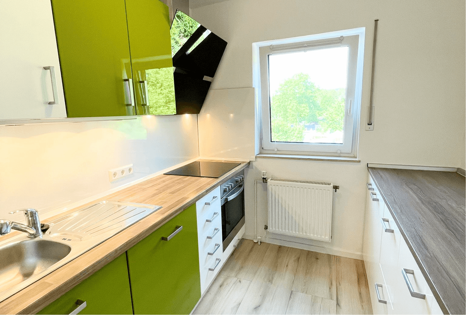 Prenájom bytu 3-izbový 125 m², Mörsweg 32, Groß-Umstadt, Hesensko Prenájom bytu 3-izbový 125 m², Mörsweg 32, Groß-Umstadt, Hesensko