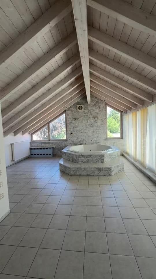 Prenájom bytu 5-izbový 170 m², Vilsbiburg, Bavorsko Prenájom bytu 5-izbový 170 m², Vilsbiburg, Bavorsko