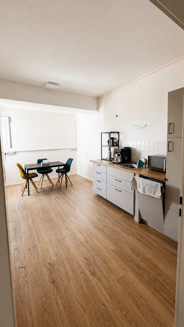Prenájom kancelárie 20 m², Wehlener Str. 46, Dresden, Sasko Prenájom kancelárie 20 m², Wehlener Str. 46, Dresden, Sasko
