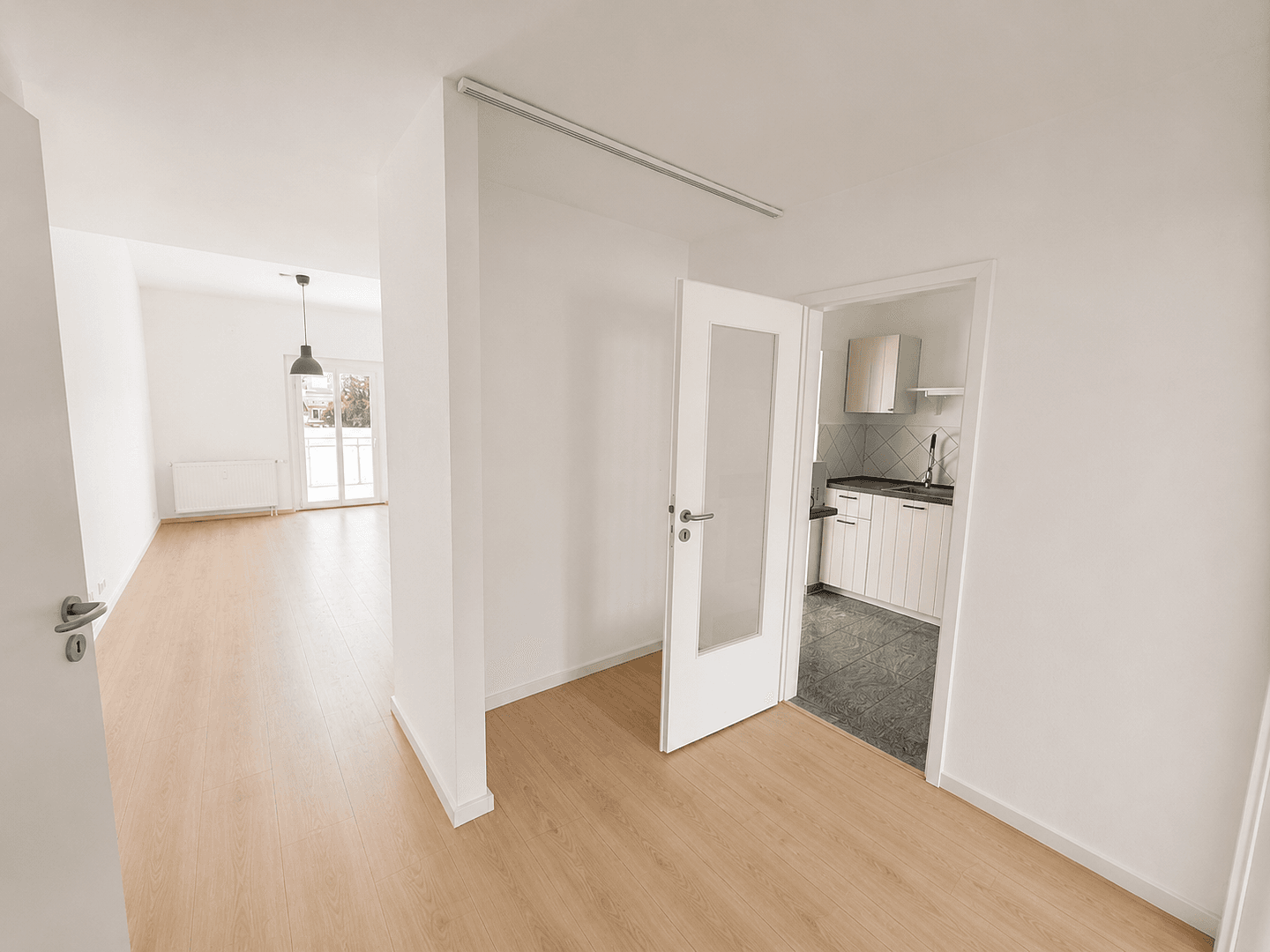Prenájom bytu 3-izbový 83 m², Ankerstrasse 12, Halle (Saale), Sasko-Anhaltsko Prenájom bytu 3-izbový 83 m², Ankerstrasse 12, Halle (Saale), Sasko-Anhaltsko