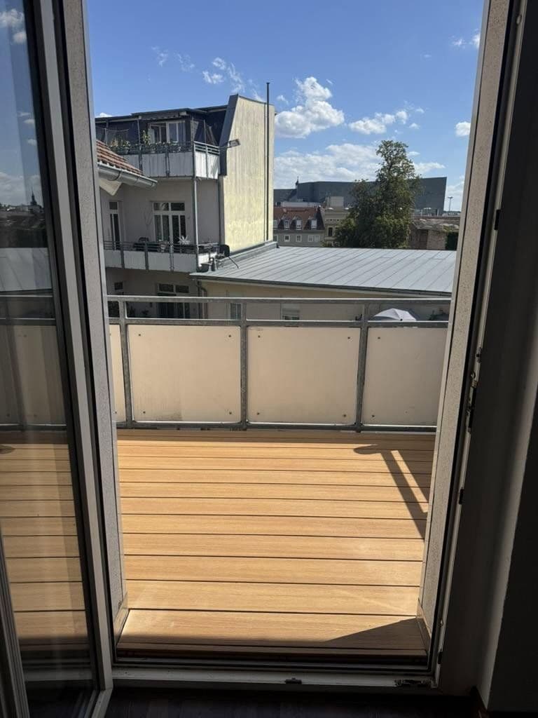 Prenájom bytu 3-izbový 83 m², Ankerstrasse 12, Halle (Saale), Sasko-Anhaltsko Prenájom bytu 3-izbový 83 m², Ankerstrasse 12, Halle (Saale), Sasko-Anhaltsko
