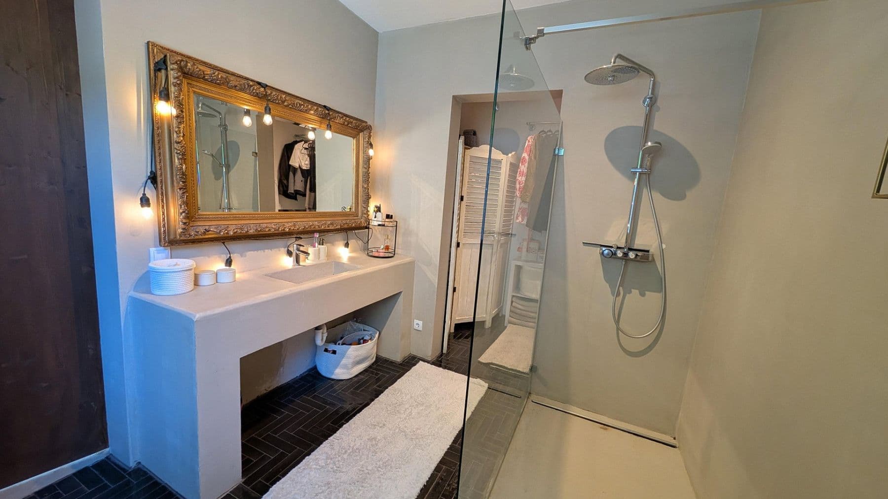 Predaj domu 165 m², pozemok 365 m², Bergisch Gladbach, Severné Porýnie - Westfálsko Predaj domu 165 m², pozemok 365 m², Bergisch Gladbach, Severné Porýnie - Westfálsko