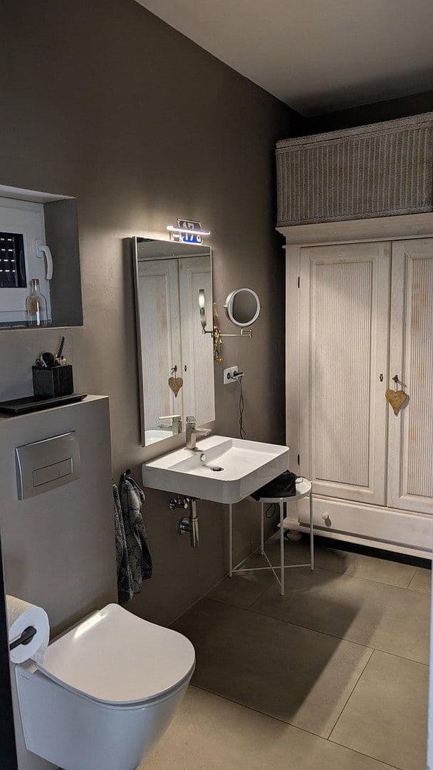 Predaj domu 165 m², pozemok 365 m², Bergisch Gladbach, Severné Porýnie - Westfálsko Predaj domu 165 m², pozemok 365 m², Bergisch Gladbach, Severné Porýnie - Westfálsko