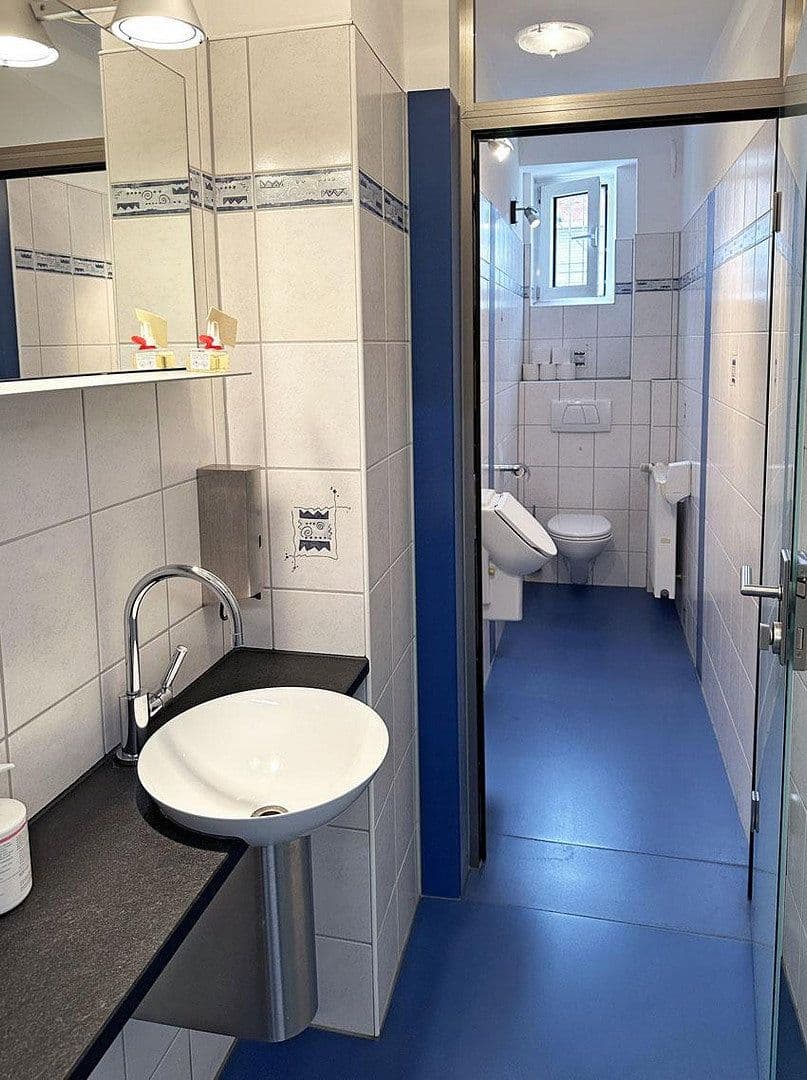 Prenájom kancelárie 1.500 m², Königswarterstraße 44, Fürth, Bavorsko Prenájom kancelárie 1.500 m², Königswarterstraße 44, Fürth, Bavorsko