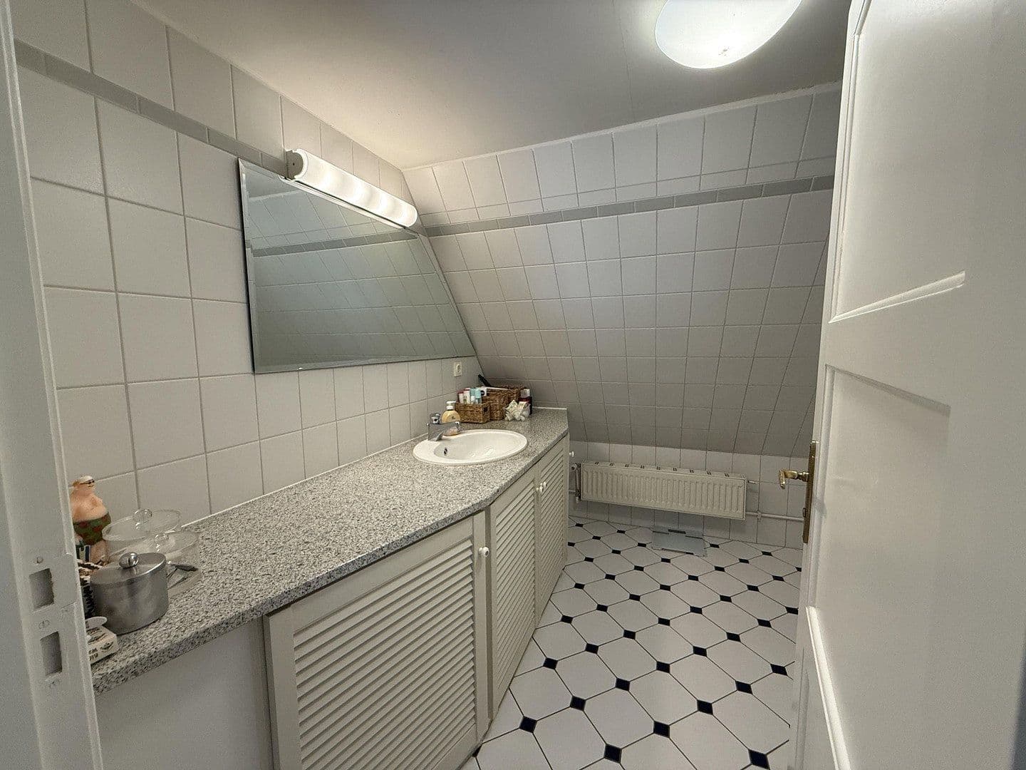 Predaj domu 199 m², pozemok 2.479 m², Lensahn, Šlezvicko-Holštajnsko Predaj domu 199 m², pozemok 2.479 m², Lensahn, Šlezvicko-Holštajnsko