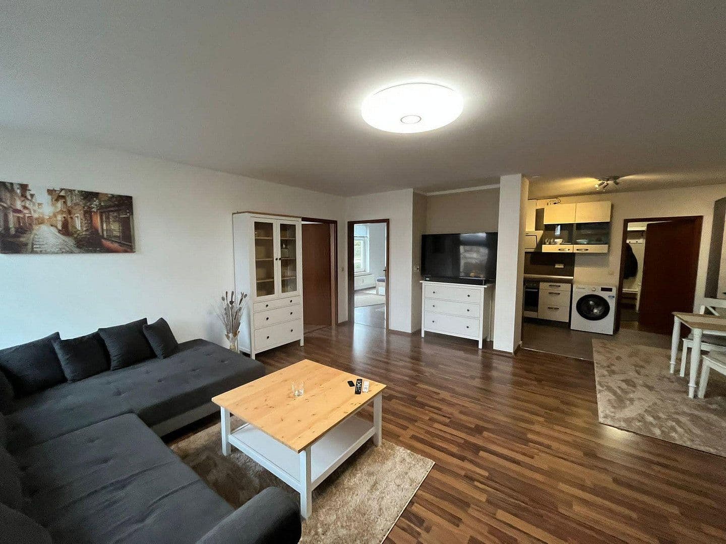 Prenájom bytu 3-izbový 84 m², Am Falkenberg 106, Berlin, Berlín Prenájom bytu 3-izbový 84 m², Am Falkenberg 106, Berlin, Berlín