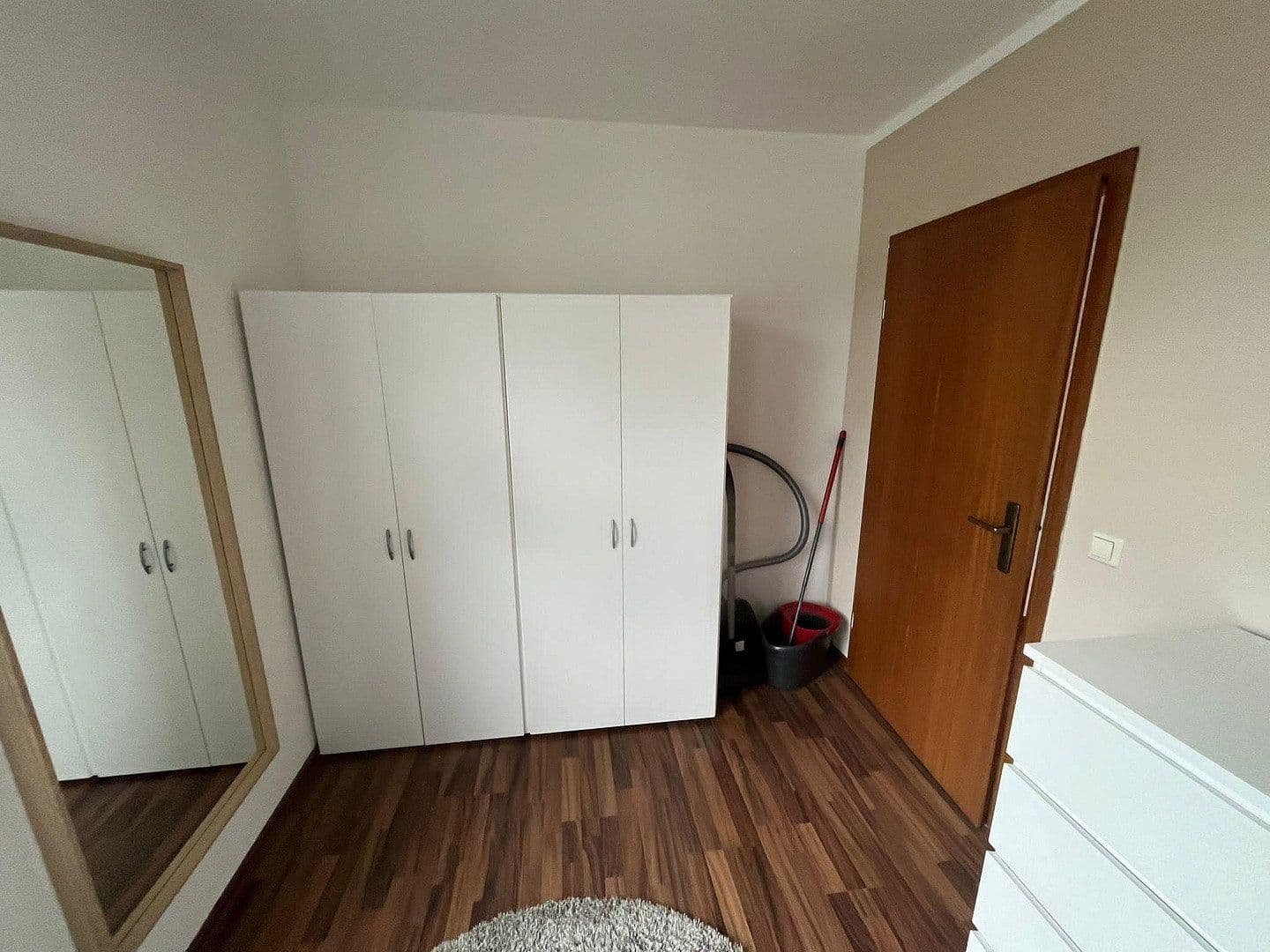 Prenájom bytu 3-izbový 84 m², Am Falkenberg 106, Berlin, Berlín Prenájom bytu 3-izbový 84 m², Am Falkenberg 106, Berlin, Berlín