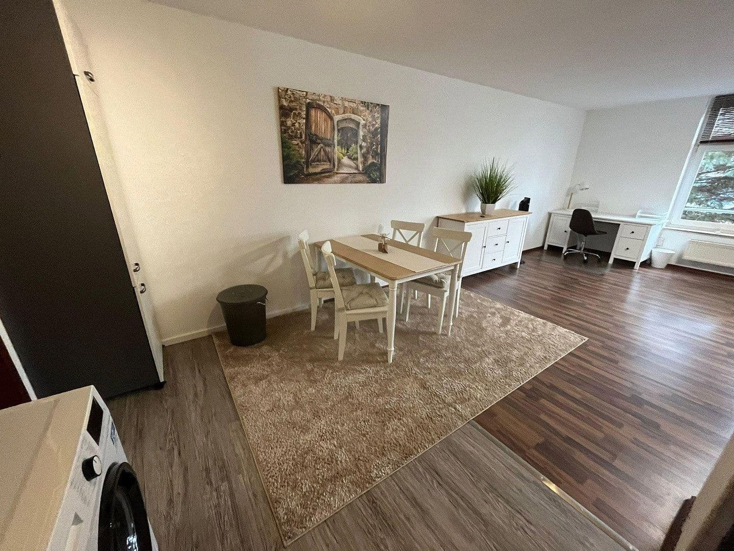 Prenájom bytu 3-izbový 84 m², Am Falkenberg 106, Berlin, Berlín Prenájom bytu 3-izbový 84 m², Am Falkenberg 106, Berlin, Berlín