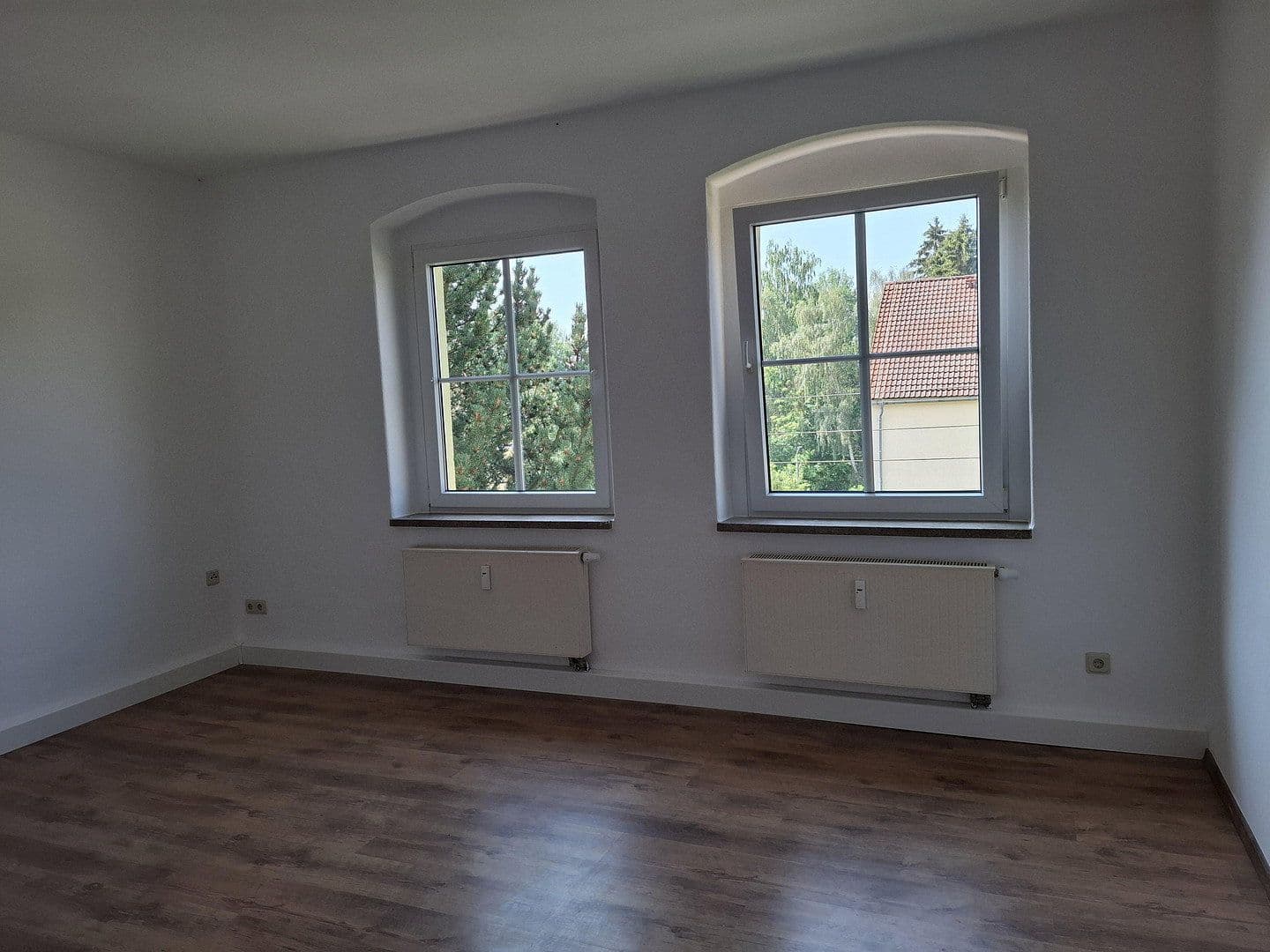 Prenájom bytu 3-izbový 65 m², Marxstr. 1, Seifhennersdorf, Sasko Prenájom bytu 3-izbový 65 m², Marxstr. 1, Seifhennersdorf, Sasko