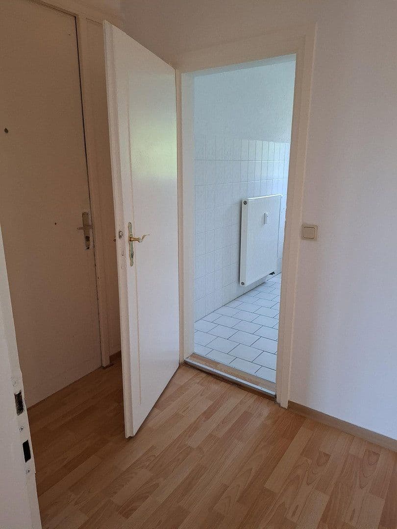 Prenájom bytu 3-izbový 65 m², Marxstr. 1, Seifhennersdorf, Sasko Prenájom bytu 3-izbový 65 m², Marxstr. 1, Seifhennersdorf, Sasko