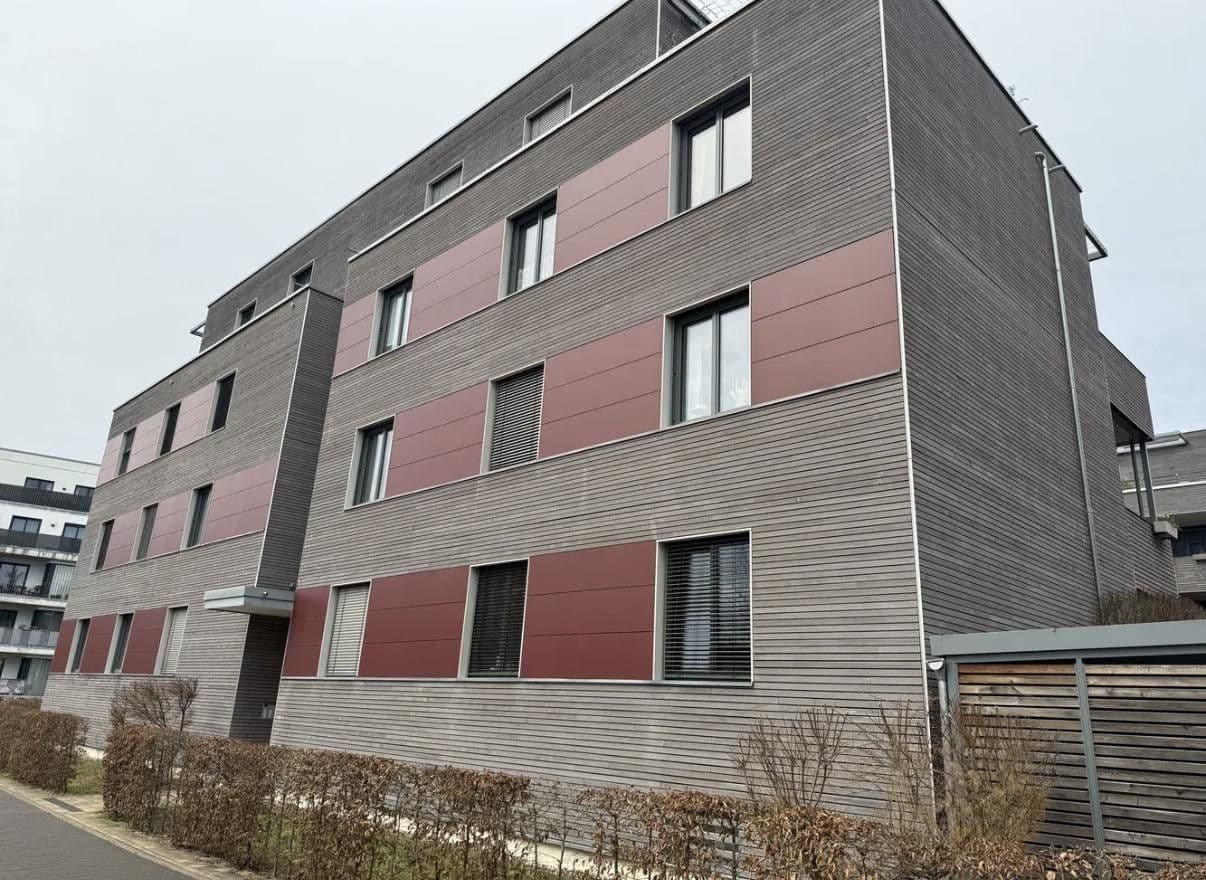 Prenájom bytu 3-izbový 113 m², Berlin, Berlín Prenájom bytu 3-izbový 113 m², Berlin, Berlín
