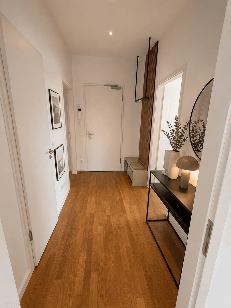 Prenájom bytu 3-izbový 113 m², Berlin, Berlín Prenájom bytu 3-izbový 113 m², Berlin, Berlín