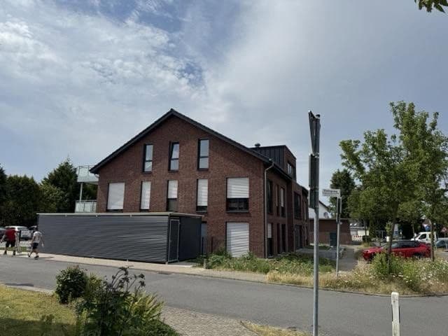 Prenájom bytu 3-izbový 95 m², Olfener Weg 3, Dülmen, Severné Porýnie - Westfálsko Prenájom bytu 3-izbový 95 m², Olfener Weg 3, Dülmen, Severné Porýnie - Westfálsko