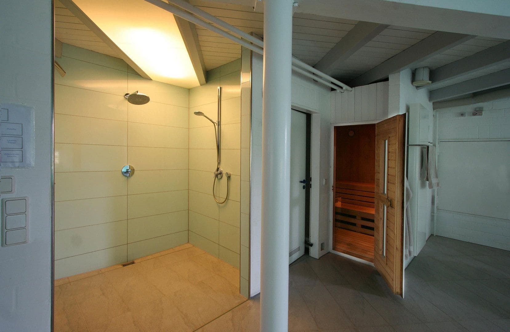Predaj domu 160 m², pozemok 350 m², Kiel, Šlezvicko-Holštajnsko Predaj domu 160 m², pozemok 350 m², Kiel, Šlezvicko-Holštajnsko