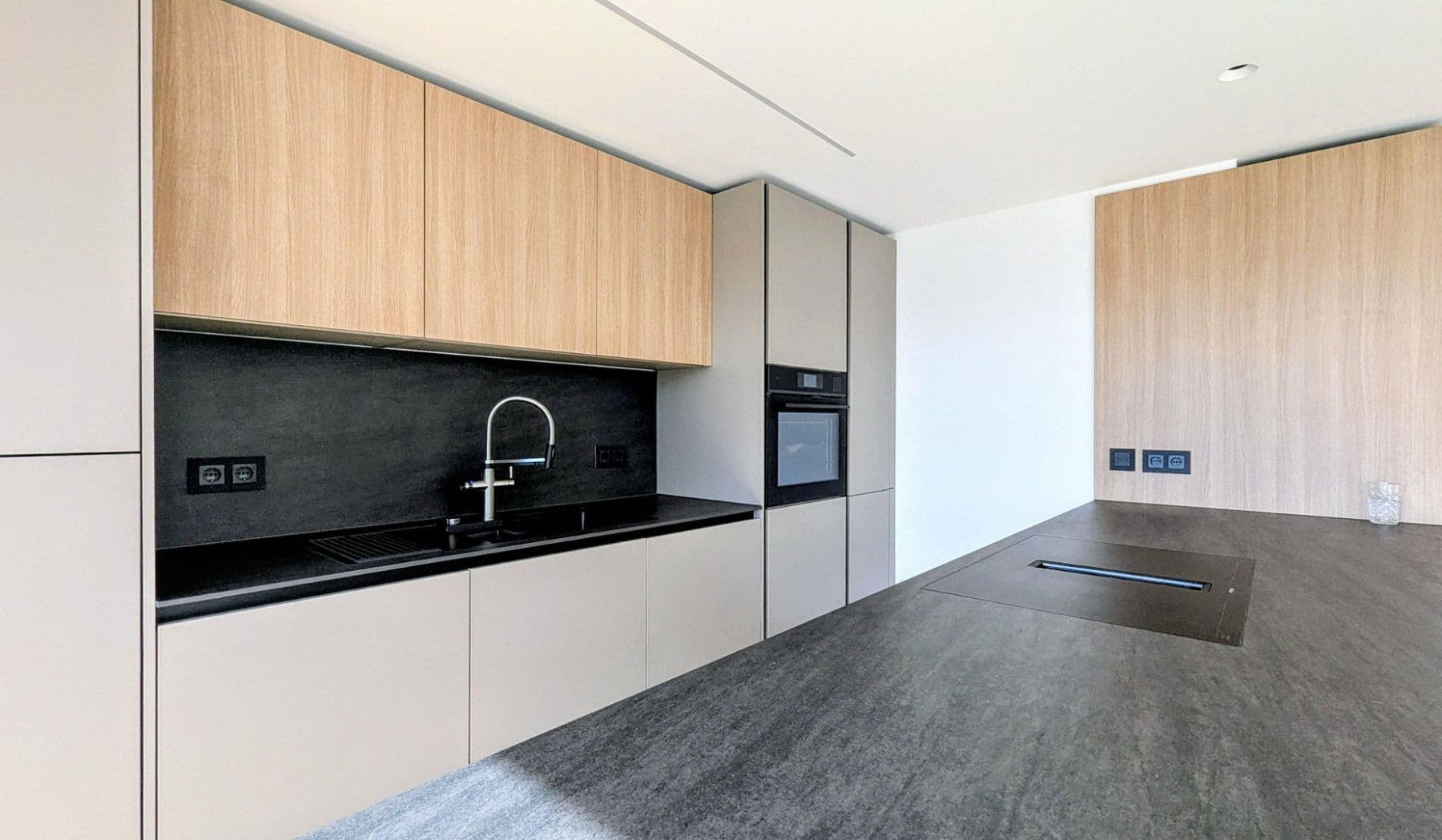Predaj domu 260 m², pozemok 932 m², Plüderhausen, Bádensko-Wurttembersko Predaj domu 260 m², pozemok 932 m², Plüderhausen, Bádensko-Wurttembersko