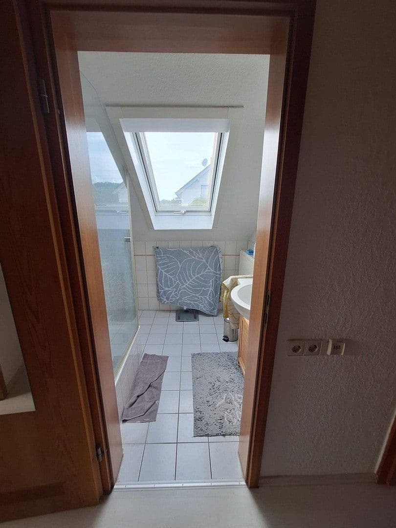 Prenájom bytu 4-izbový 66 m², Oberstenfeld, Bádensko-Wurttembersko Prenájom bytu 4-izbový 66 m², Oberstenfeld, Bádensko-Wurttembersko