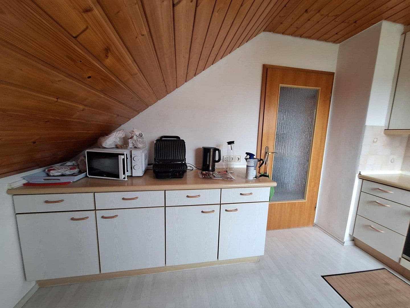 Prenájom bytu 4-izbový 66 m², Oberstenfeld, Bádensko-Wurttembersko Prenájom bytu 4-izbový 66 m², Oberstenfeld, Bádensko-Wurttembersko