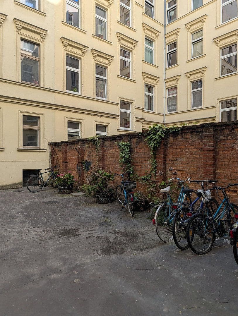 Predaj bytu 3-izbový 80 m², Wilsnacker Str 41, Berlin, Berlín Predaj bytu 3-izbový 80 m², Wilsnacker Str 41, Berlin, Berlín