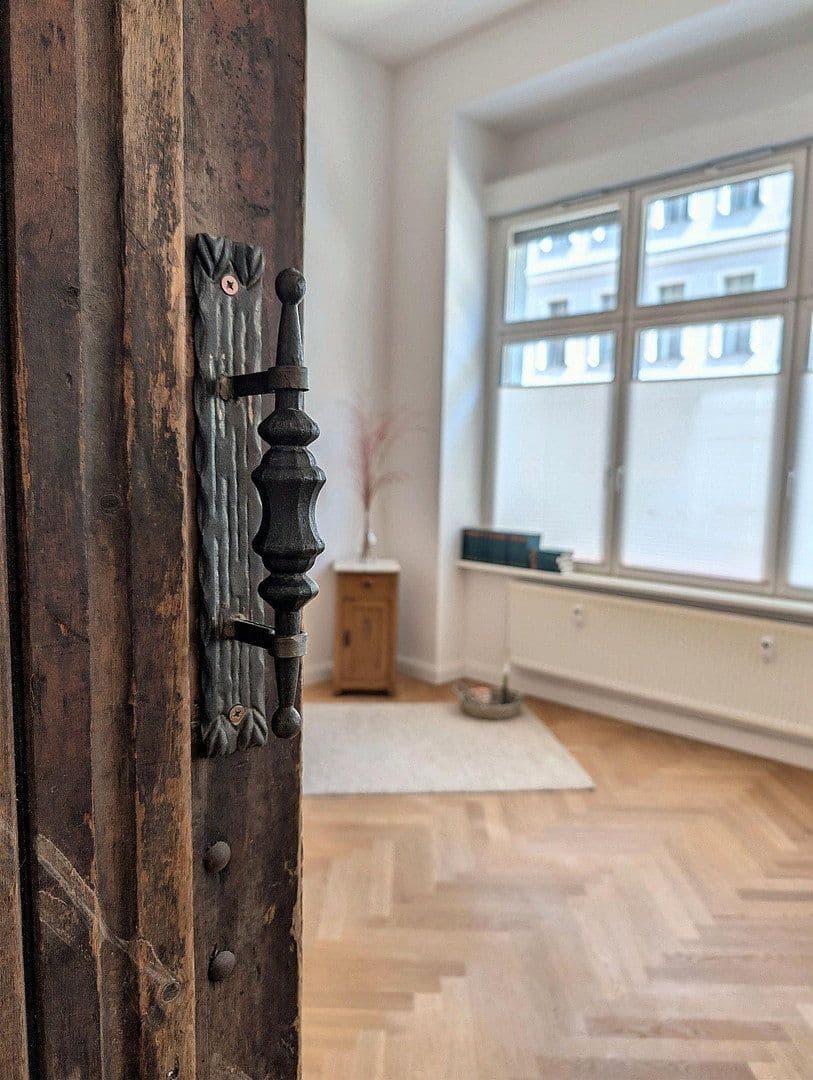 Predaj bytu 3-izbový 80 m², Wilsnacker Str 41, Berlin, Berlín Predaj bytu 3-izbový 80 m², Wilsnacker Str 41, Berlin, Berlín