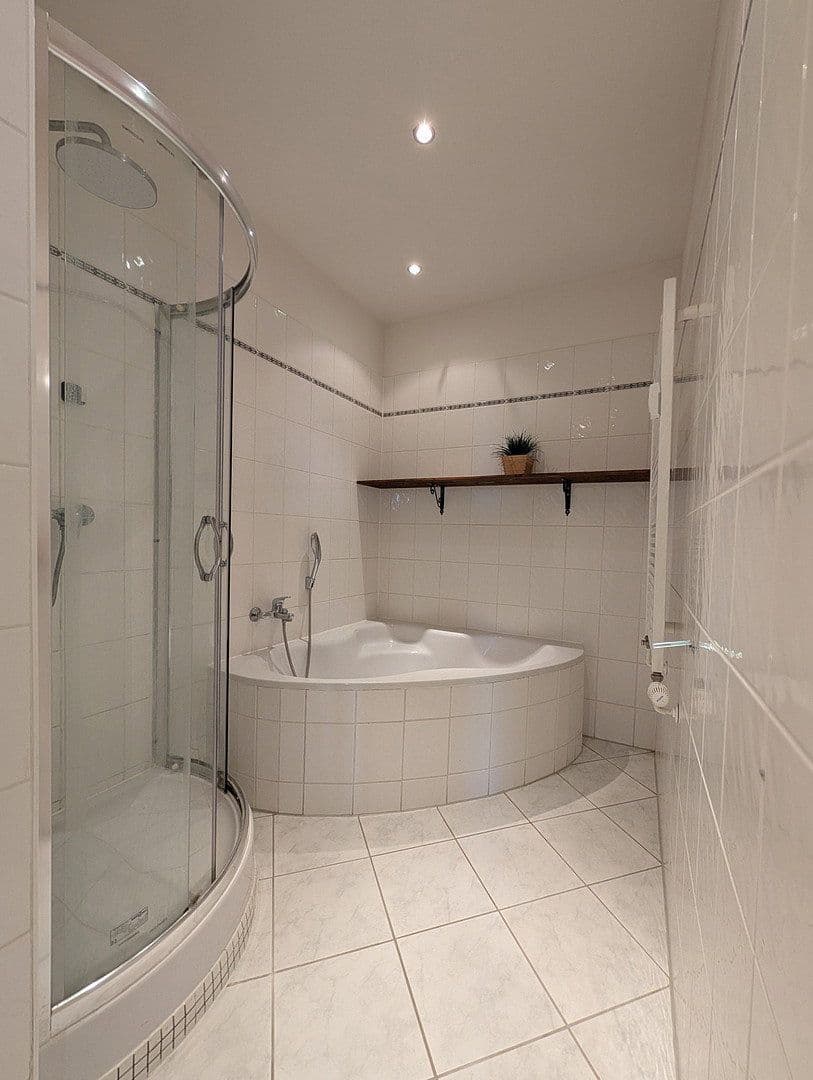Predaj bytu 3-izbový 80 m², Wilsnacker Str 41, Berlin, Berlín Predaj bytu 3-izbový 80 m², Wilsnacker Str 41, Berlin, Berlín