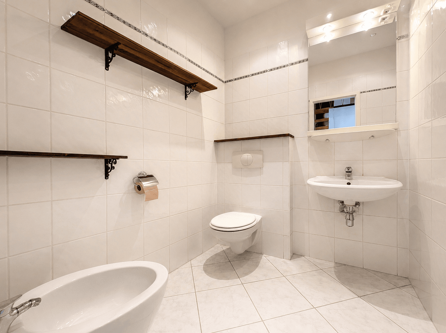 Predaj bytu 3-izbový 80 m², Wilsnacker Str 41, Berlin, Berlín Predaj bytu 3-izbový 80 m², Wilsnacker Str 41, Berlin, Berlín