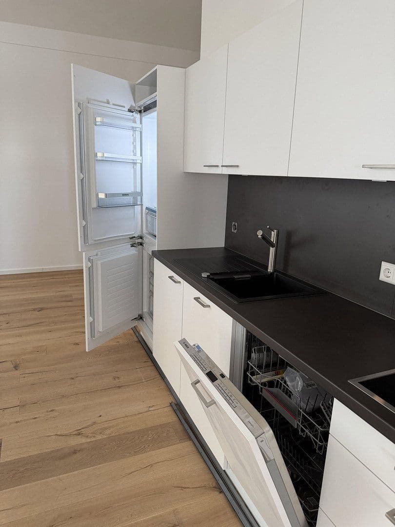 Prenájom bytu 2-izbový 60 m², Rieckestraße 26, Stuttgart, Bádensko-Wurttembersko Prenájom bytu 2-izbový 60 m², Rieckestraße 26, Stuttgart, Bádensko-Wurttembersko