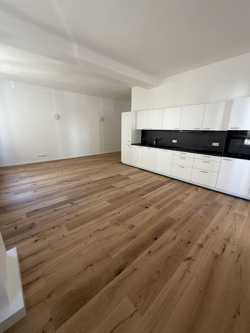 Prenájom bytu 2-izbový 60 m², Rieckestraße 26, Stuttgart, Bádensko-Wurttembersko Prenájom bytu 2-izbový 60 m², Rieckestraße 26, Stuttgart, Bádensko-Wurttembersko