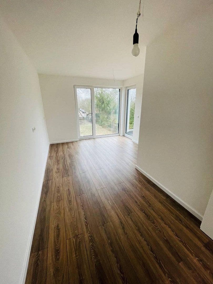 Prenájom domu 170 m², pozemok 508 m², Rembrandstraße 67, Blankenfelde-Mahlow, Brandenbursko Prenájom domu 170 m², pozemok 508 m², Rembrandstraße 67, Blankenfelde-Mahlow, Brandenbursko