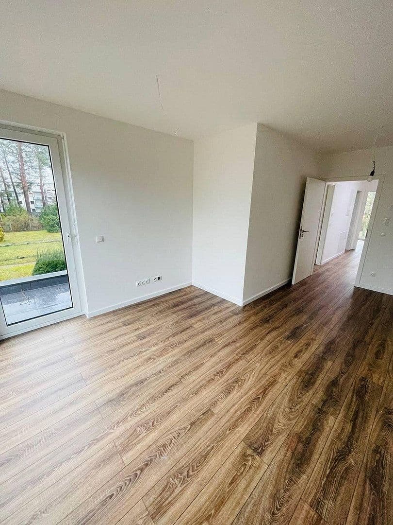 Prenájom domu 170 m², pozemok 508 m², Rembrandstraße 67, Blankenfelde-Mahlow, Brandenbursko Prenájom domu 170 m², pozemok 508 m², Rembrandstraße 67, Blankenfelde-Mahlow, Brandenbursko