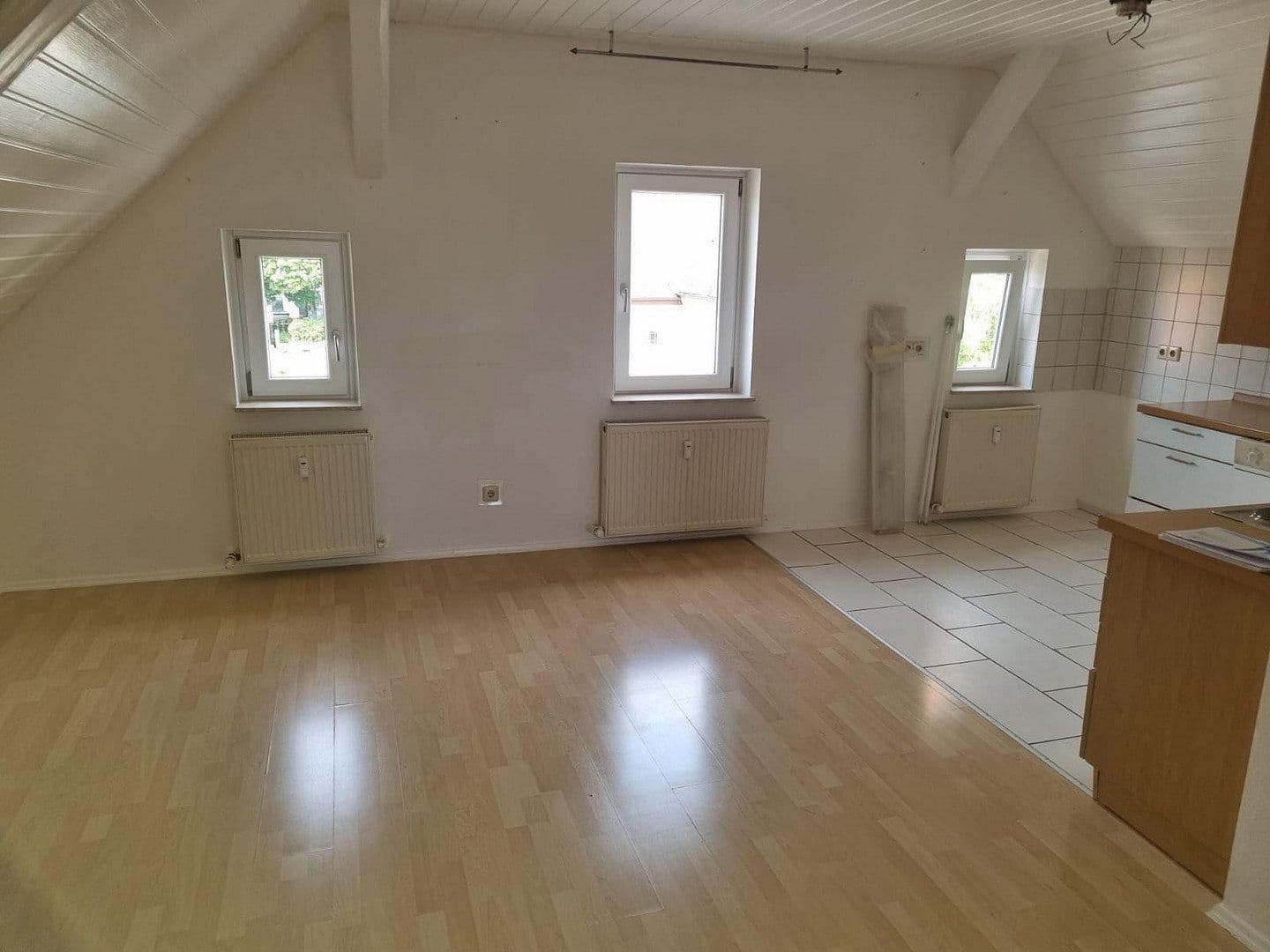 Prenájom bytu 3-izbový 76 m², Hauptstr. 17, Neuweiler, Bádensko-Wurttembersko Prenájom bytu 3-izbový 76 m², Hauptstr. 17, Neuweiler, Bádensko-Wurttembersko